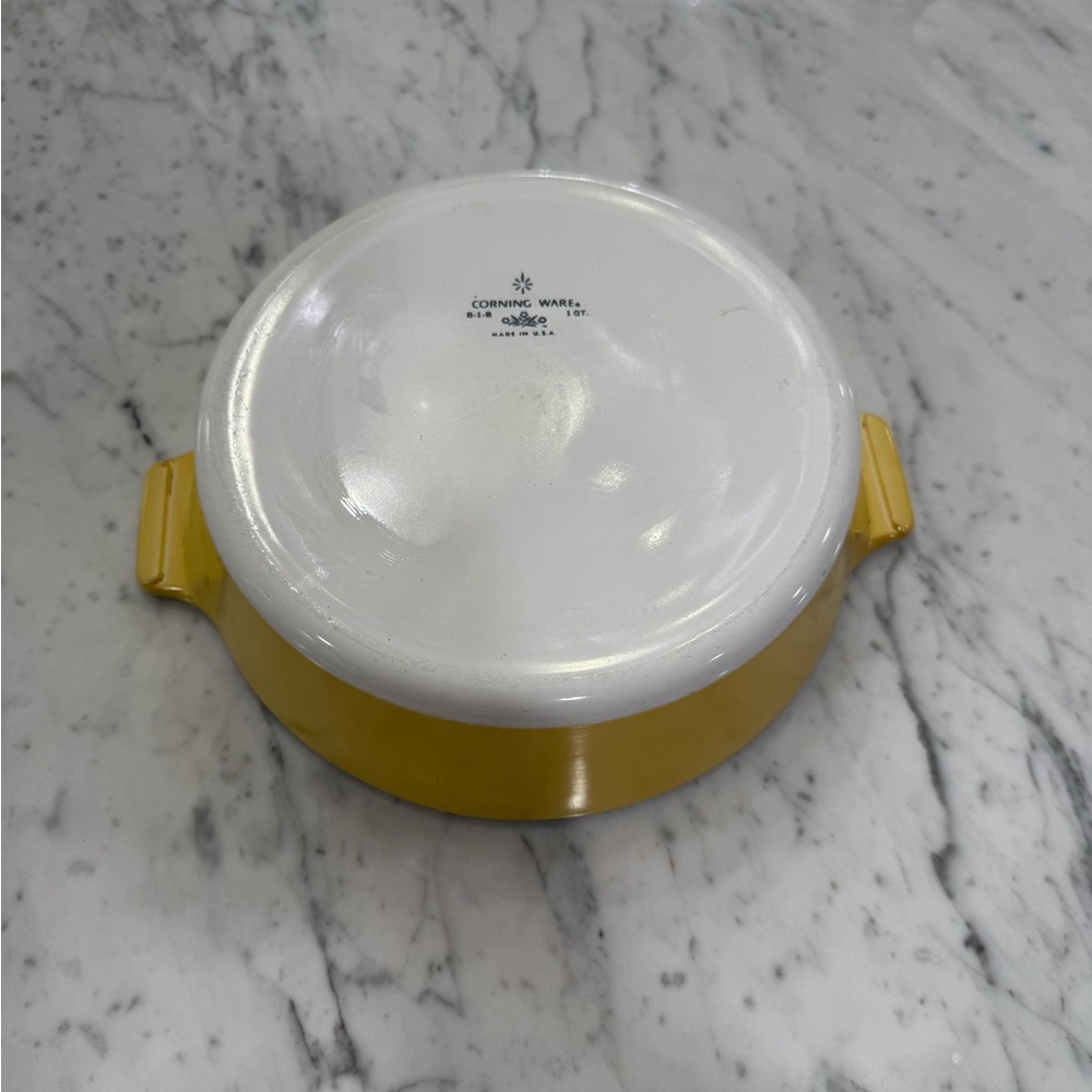 Vintage 1970s Corningware Butterscotch Yellow Gold 10” Baking Dish Skillet - Picture 3 of 5